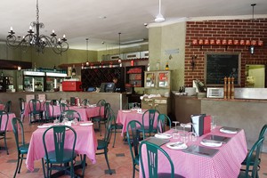 la-casa-nostra-italian-restaurant